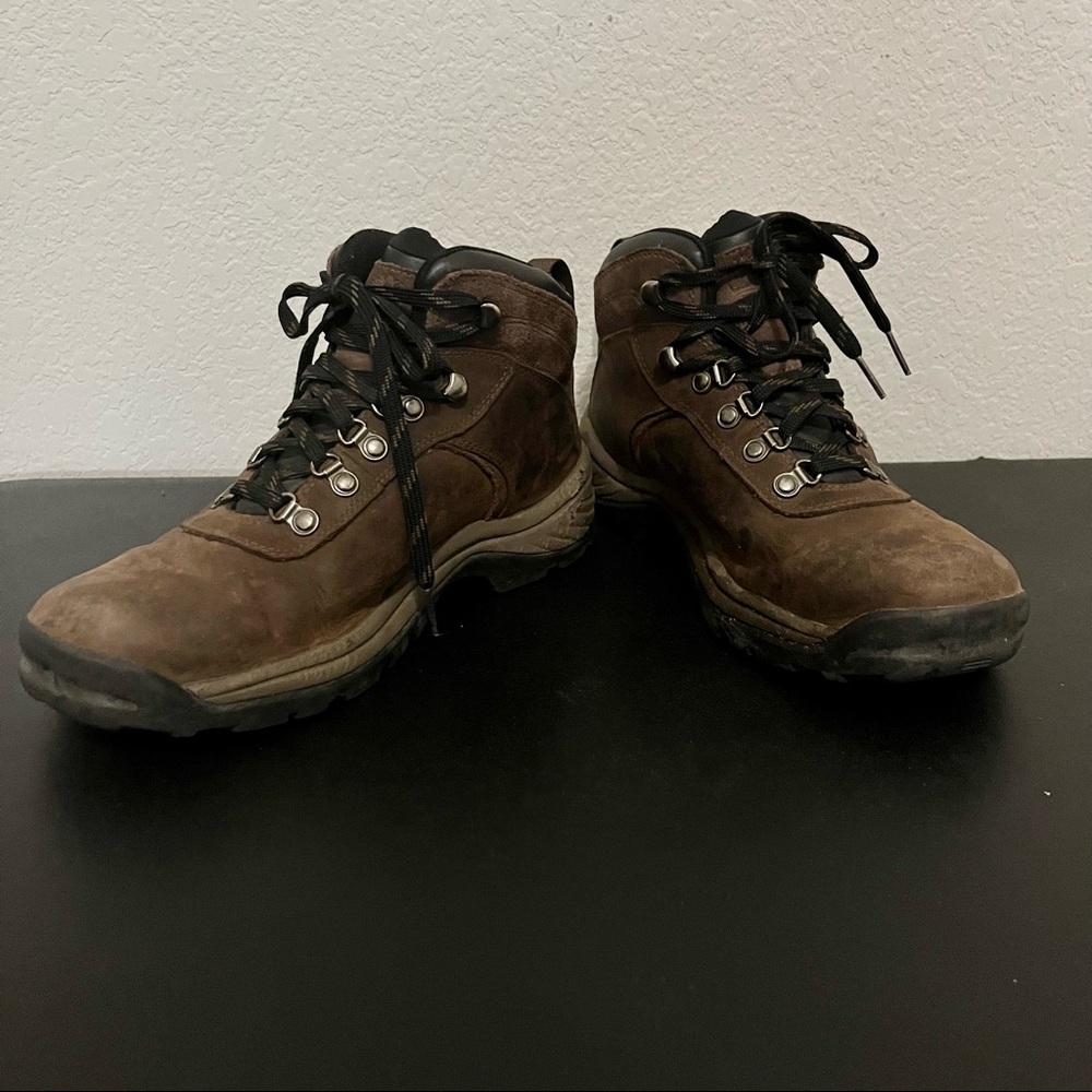 Timberland brown & black lace up leather hiking boots 9.5